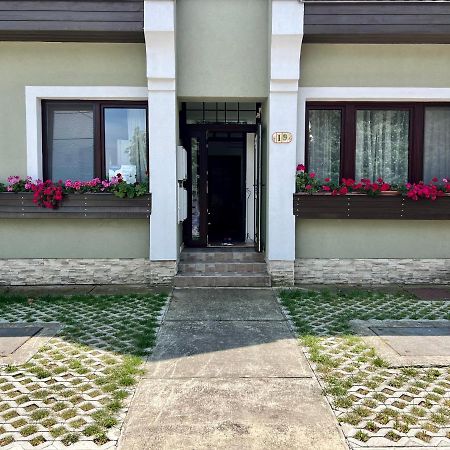 Orosz Apartmanház Gyula Apartman Kültér fotó