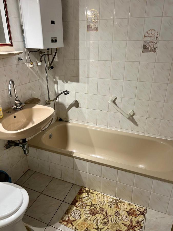 Orosz Apartmanház Gyula Apartman Kültér fotó