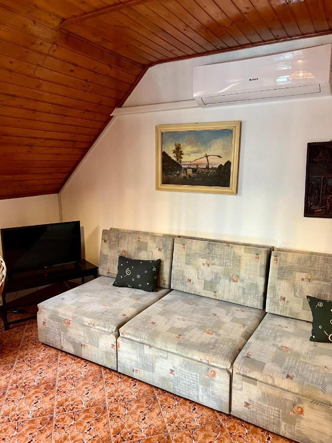 Orosz Apartmanház Gyula Apartman Kültér fotó